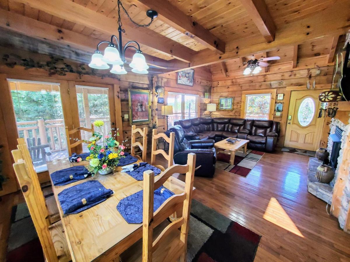Soaring Eagle-Free Tickets Villa Пиджен Фордж Екстериор снимка